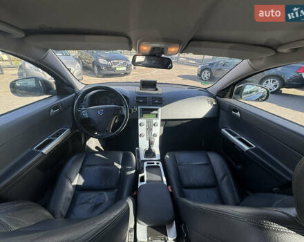 Черный Вольво В50, объемом двигателя 1.6 л и пробегом 227 тыс. км за 9500 $, фото 32 на Automoto.ua