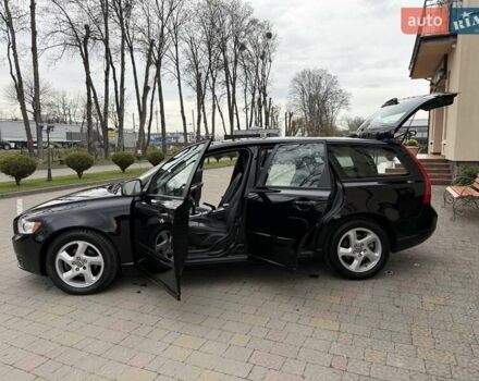 Черный Вольво В50, объемом двигателя 1.6 л и пробегом 226 тыс. км за 8290 $, фото 28 на Automoto.ua