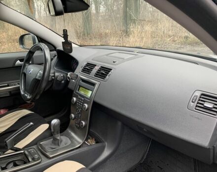 Черный Вольво В50, объемом двигателя 1.6 л и пробегом 270 тыс. км за 8500 $, фото 11 на Automoto.ua