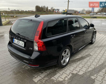 Черный Вольво В50, объемом двигателя 1.6 л и пробегом 235 тыс. км за 7999 $, фото 2 на Automoto.ua