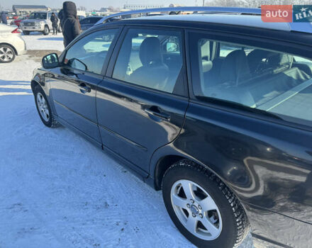 Черный Вольво В50, объемом двигателя 1.56 л и пробегом 265 тыс. км за 7300 $, фото 10 на Automoto.ua