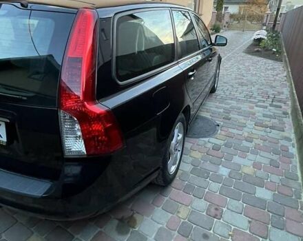 Черный Вольво В50, объемом двигателя 1.6 л и пробегом 261 тыс. км за 8200 $, фото 5 на Automoto.ua