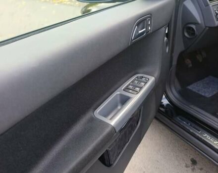 Черный Вольво В50, объемом двигателя 1.6 л и пробегом 236 тыс. км за 8400 $, фото 34 на Automoto.ua