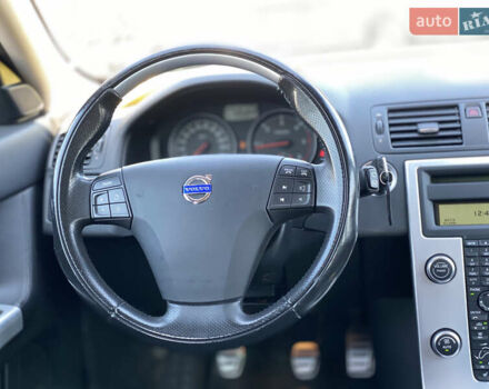 Черный Вольво В50, объемом двигателя 1.6 л и пробегом 197 тыс. км за 8200 $, фото 16 на Automoto.ua