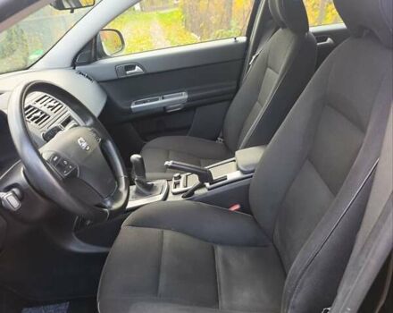 Черный Вольво В50, объемом двигателя 1.6 л и пробегом 236 тыс. км за 8400 $, фото 30 на Automoto.ua