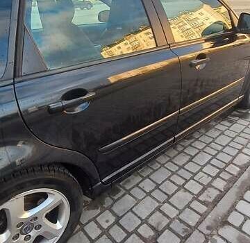 Черный Вольво В50, объемом двигателя 1.56 л и пробегом 241 тыс. км за 7200 $, фото 6 на Automoto.ua
