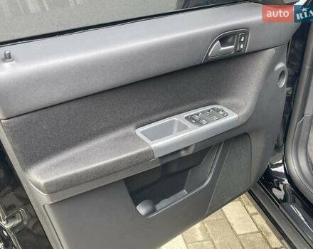 Черный Вольво В50, объемом двигателя 2 л и пробегом 279 тыс. км за 8750 $, фото 28 на Automoto.ua