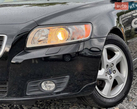 Черный Вольво В50, объемом двигателя 1.6 л и пробегом 226 тыс. км за 8600 $, фото 8 на Automoto.ua