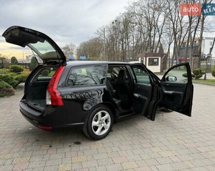 Черный Вольво В50, объемом двигателя 1.6 л и пробегом 226 тыс. км за 8290 $, фото 38 на Automoto.ua