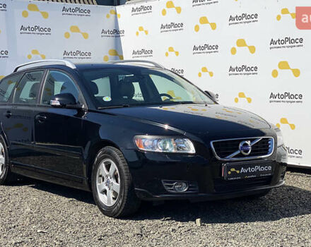 Черный Вольво В50, объемом двигателя 1.6 л и пробегом 197 тыс. км за 8200 $, фото 5 на Automoto.ua