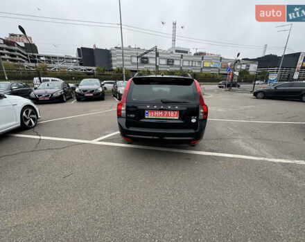 Черный Вольво В50, объемом двигателя 2 л и пробегом 213 тыс. км за 11000 $, фото 42 на Automoto.ua