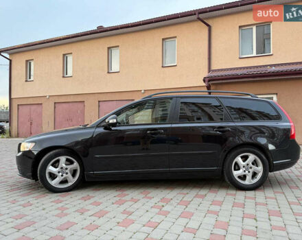 Чорний Вольво V50, об'ємом двигуна 1.6 л та пробігом 211 тис. км за 7950 $, фото 4 на Automoto.ua