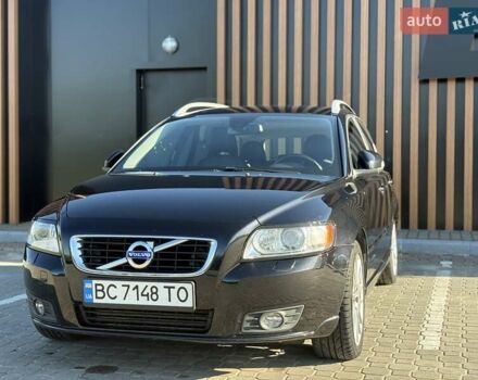 Черный Вольво В50, объемом двигателя 1.98 л и пробегом 228 тыс. км за 9600 $, фото 5 на Automoto.ua