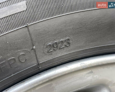 Черный Вольво В50, объемом двигателя 2 л и пробегом 279 тыс. км за 8750 $, фото 23 на Automoto.ua