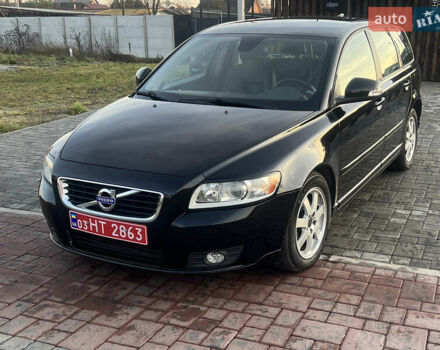 Черный Вольво В50, объемом двигателя 2 л и пробегом 284 тыс. км за 9200 $, фото 3 на Automoto.ua