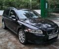 Черный Вольво В50, объемом двигателя 1.56 л и пробегом 289 тыс. км за 7200 $, фото 1 на Automoto.ua