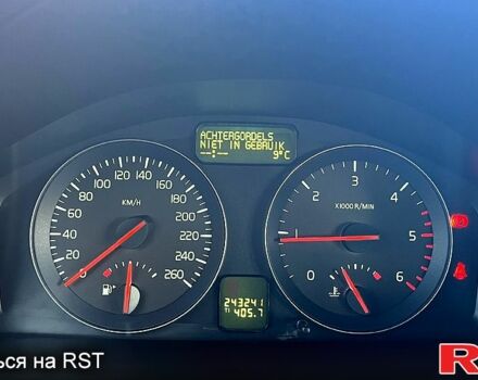 Черный Вольво В50, объемом двигателя 1.6 л и пробегом 243 тыс. км за 8200 $, фото 13 на Automoto.ua