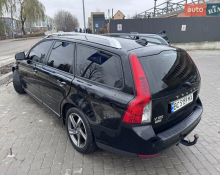 Черный Вольво В50, объемом двигателя 1.56 л и пробегом 237 тыс. км за 7600 $, фото 6 на Automoto.ua