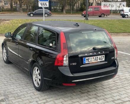 Черный Вольво В50, объемом двигателя 1.6 л и пробегом 180 тыс. км за 8700 $, фото 10 на Automoto.ua