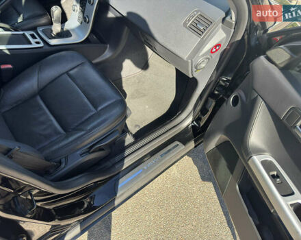 Черный Вольво В50, объемом двигателя 1.6 л и пробегом 227 тыс. км за 9500 $, фото 22 на Automoto.ua