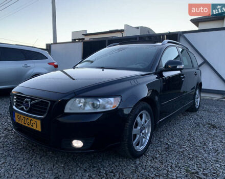 Черный Вольво В50, объемом двигателя 1.6 л и пробегом 252 тыс. км за 8200 $, фото 7 на Automoto.ua