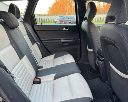 Черный Вольво В50, объемом двигателя 1.6 л и пробегом 235 тыс. км за 9350 $, фото 46 на Automoto.ua