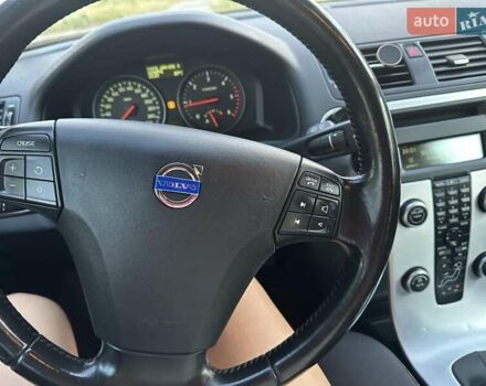 Черный Вольво В50, объемом двигателя 1.6 л и пробегом 232 тыс. км за 7600 $, фото 22 на Automoto.ua