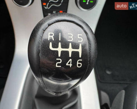 Черный Вольво В50, объемом двигателя 1.6 л и пробегом 226 тыс. км за 8600 $, фото 40 на Automoto.ua