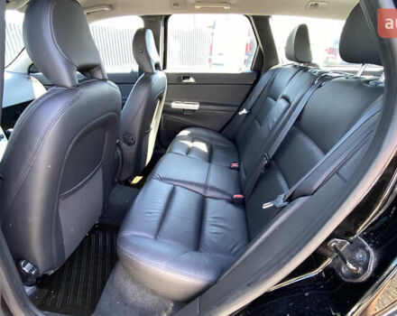 Черный Вольво В50, объемом двигателя 1.6 л и пробегом 197 тыс. км за 8200 $, фото 30 на Automoto.ua