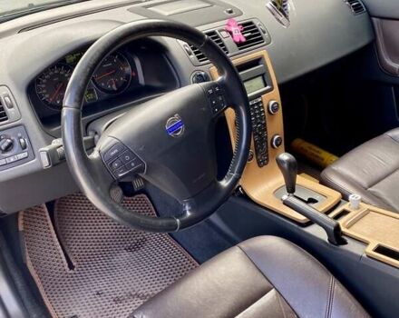 Чорний Вольво V50, об'ємом двигуна 2 л та пробігом 269 тис. км за 9200 $, фото 18 на Automoto.ua