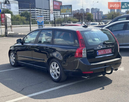 Черный Вольво В50, объемом двигателя 2 л и пробегом 210 тыс. км за 11000 $, фото 4 на Automoto.ua