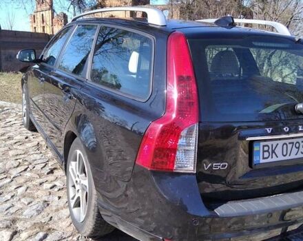 Черный Вольво В50, объемом двигателя 1.6 л и пробегом 186 тыс. км за 9000 $, фото 12 на Automoto.ua