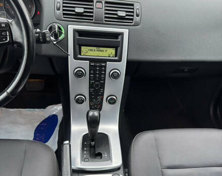 Черный Вольво В50, объемом двигателя 2 л и пробегом 213 тыс. км за 11000 $, фото 33 на Automoto.ua