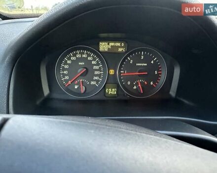 Черный Вольво В50, объемом двигателя 1.6 л и пробегом 232 тыс. км за 7600 $, фото 10 на Automoto.ua