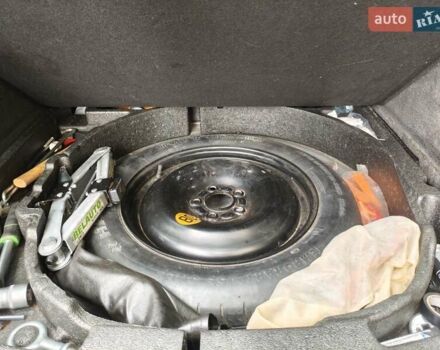 Чорний Вольво V50, об'ємом двигуна 1.56 л та пробігом 340 тис. км за 7000 $, фото 59 на Automoto.ua