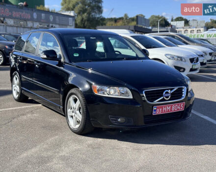 Черный Вольво В50, объемом двигателя 1.6 л и пробегом 227 тыс. км за 9500 $, фото 1 на Automoto.ua