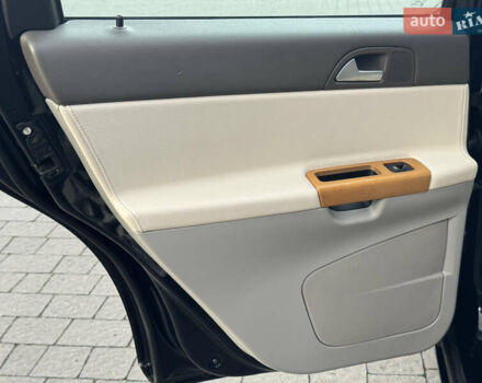 Чорний Вольво V50, об'ємом двигуна 1.6 л та пробігом 214 тис. км за 8999 $, фото 63 на Automoto.ua