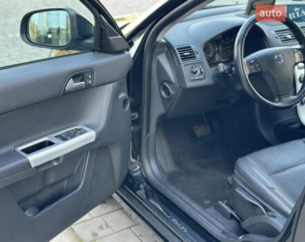 Чорний Вольво V50, об'ємом двигуна 2 л та пробігом 262 тис. км за 9850 $, фото 17 на Automoto.ua
