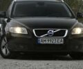 Черный Вольво В50, объемом двигателя 1.6 л и пробегом 298 тыс. км за 7600 $, фото 1 на Automoto.ua