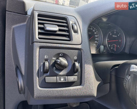 Черный Вольво В50, объемом двигателя 2 л и пробегом 210 тыс. км за 11000 $, фото 45 на Automoto.ua