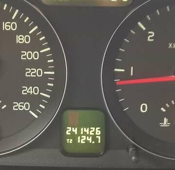 Черный Вольво В50, объемом двигателя 1.56 л и пробегом 241 тыс. км за 7200 $, фото 25 на Automoto.ua