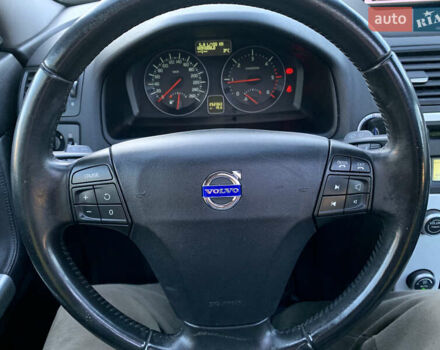 Черный Вольво В50, объемом двигателя 1.6 л и пробегом 252 тыс. км за 8200 $, фото 43 на Automoto.ua