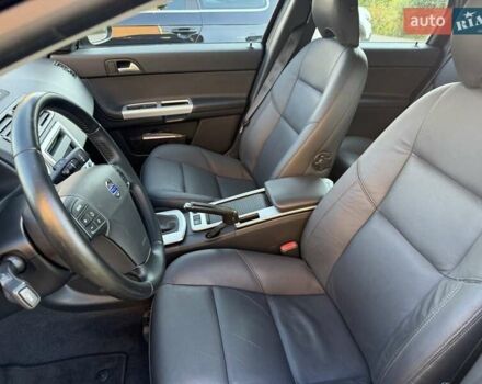 Черный Вольво В50, объемом двигателя 1.6 л и пробегом 226 тыс. км за 8290 $, фото 76 на Automoto.ua