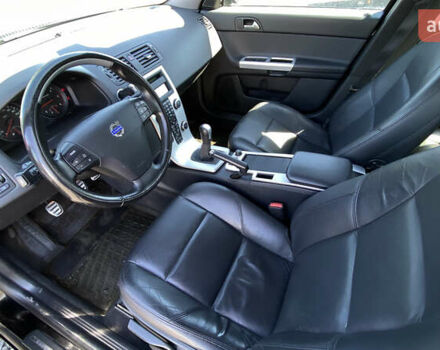 Черный Вольво В50, объемом двигателя 1.6 л и пробегом 197 тыс. км за 8200 $, фото 25 на Automoto.ua