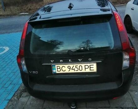 Черный Вольво В50, объемом двигателя 1.6 л и пробегом 235 тыс. км за 8000 $, фото 3 на Automoto.ua