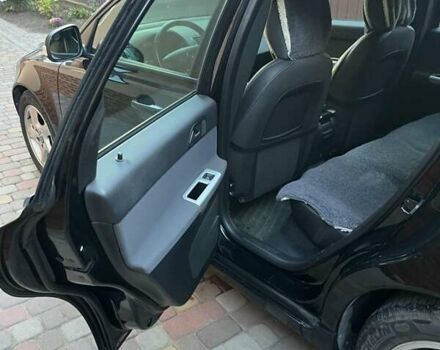 Черный Вольво В50, объемом двигателя 1.6 л и пробегом 261 тыс. км за 8200 $, фото 6 на Automoto.ua