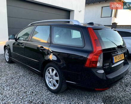 Черный Вольво В50, объемом двигателя 1.6 л и пробегом 252 тыс. км за 8200 $, фото 6 на Automoto.ua