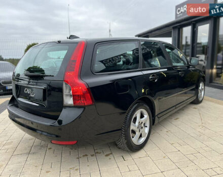 Черный Вольво В50, объемом двигателя 1.6 л и пробегом 244 тыс. км за 8300 $, фото 11 на Automoto.ua