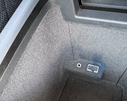 Черный Вольво В50, объемом двигателя 2 л и пробегом 210 тыс. км за 11000 $, фото 47 на Automoto.ua