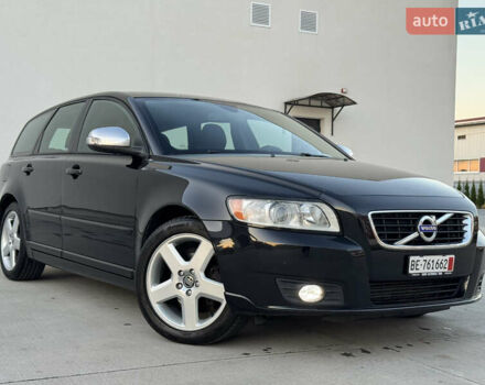 Черный Вольво В50, объемом двигателя 1.6 л и пробегом 235 тыс. км за 9350 $, фото 6 на Automoto.ua
